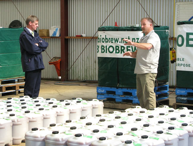Hon Bill English visits Biobrew Ltd Paretai